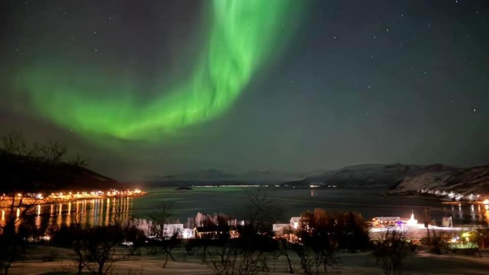 Utsikten Feriehus I Bakkeby Экстерьер фото