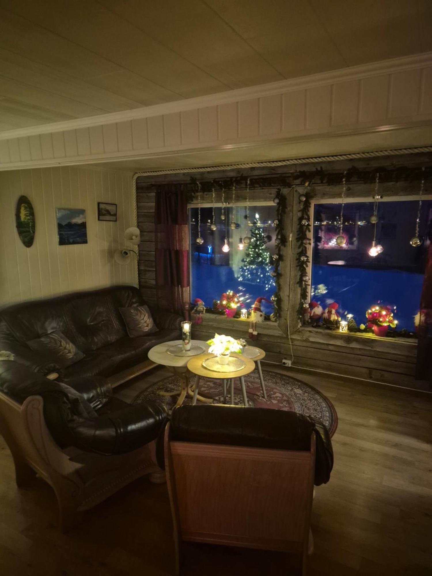 Utsikten Feriehus I Bakkeby Экстерьер фото