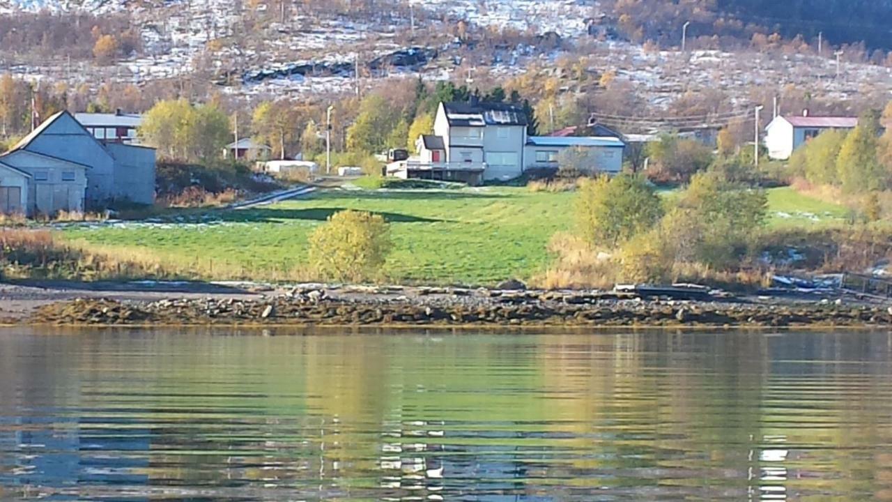 Utsikten Feriehus I Bakkeby Экстерьер фото